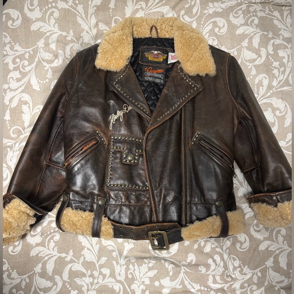 Harley-Davidson Quilted Jacket Label with Brown  and Gold Accents